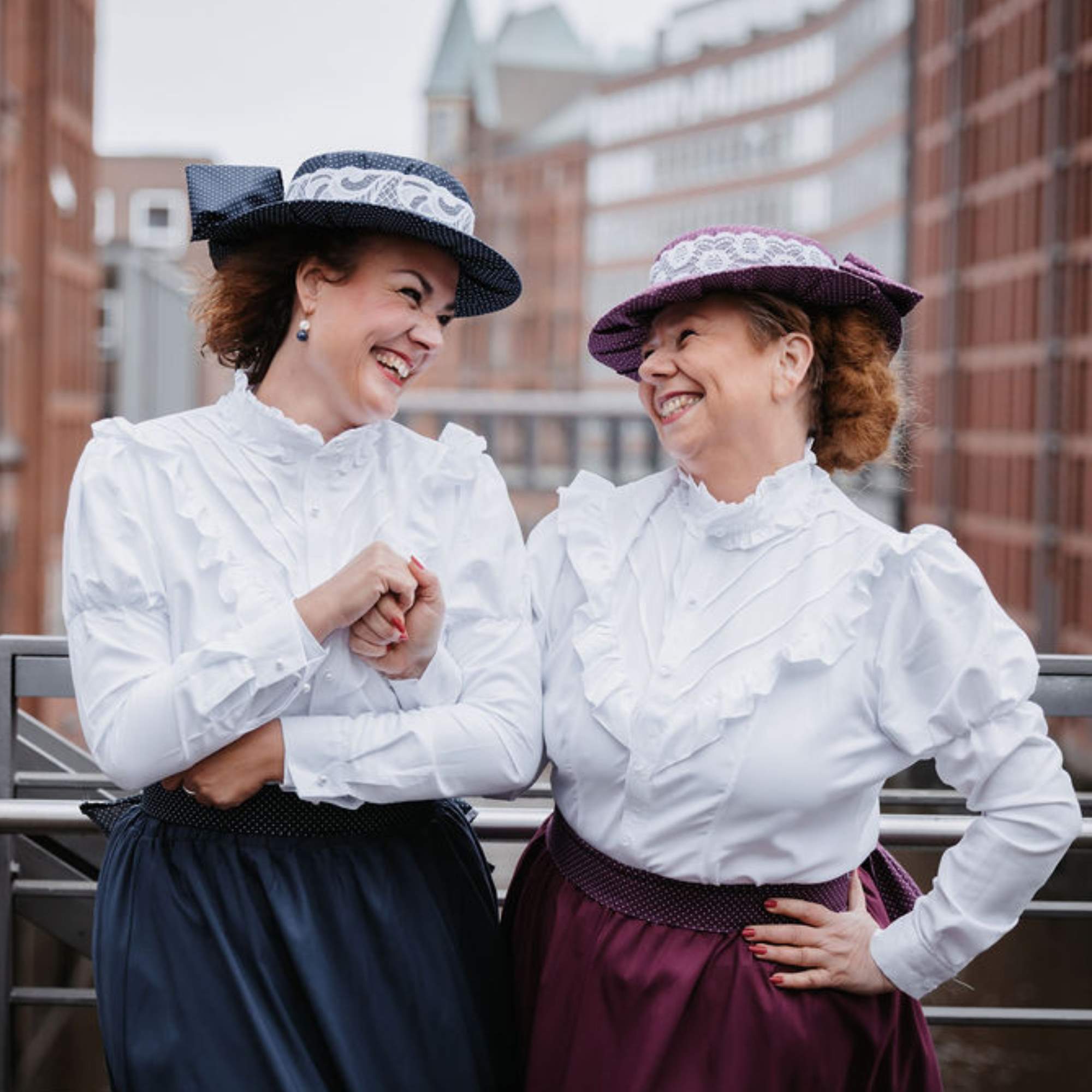 Tratsch zwischen Kaffee und Kontoren Martha und Hedy - Eine Speicherstadt-Saga